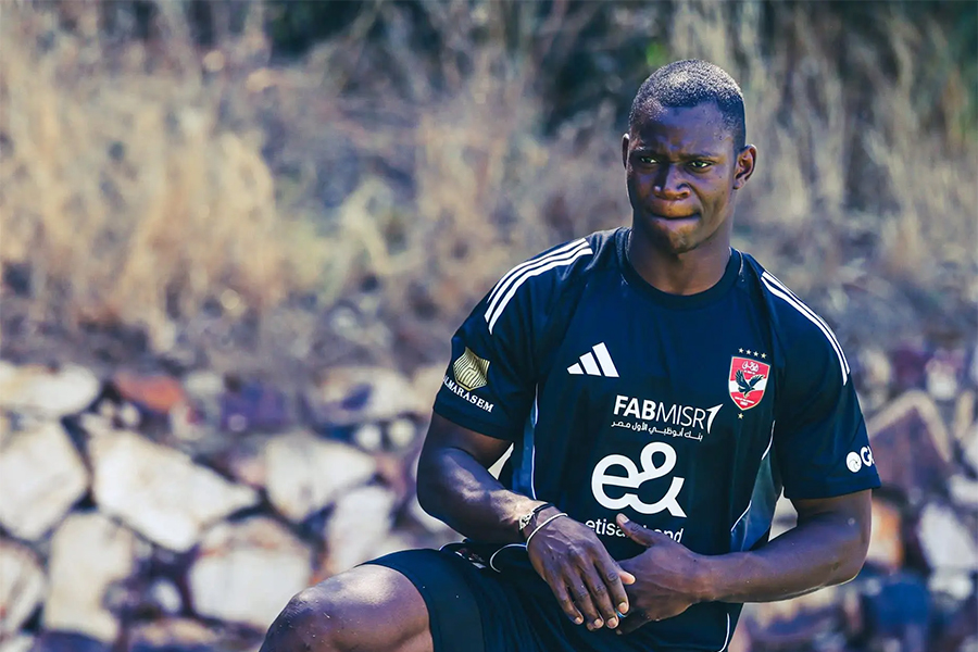 الأهلي يعتذر للحزم: ديانج ليس للبيع