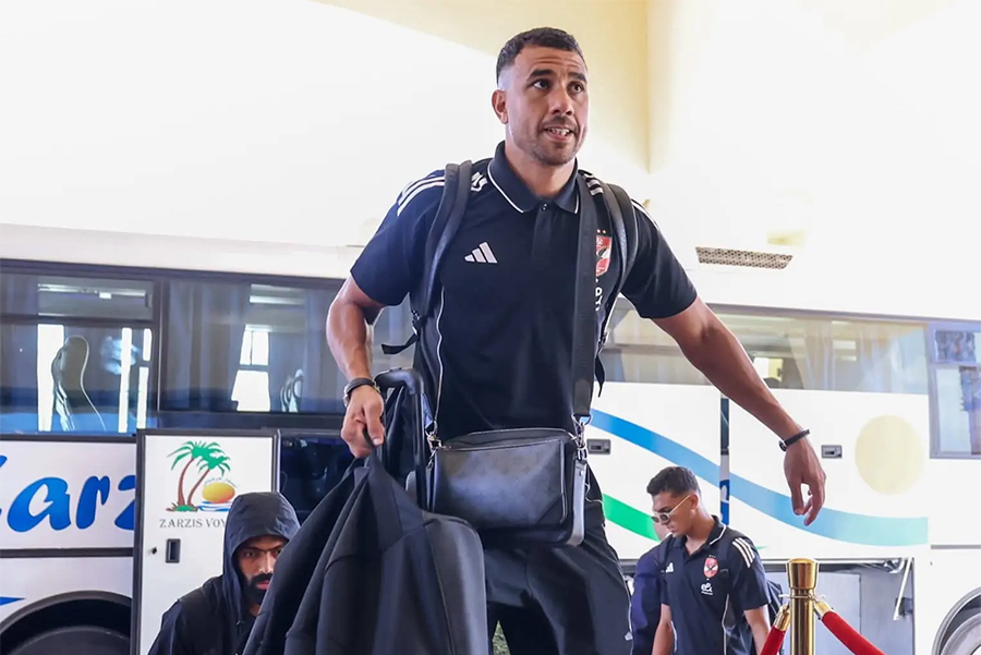 بعثة الأهلي تصل فندق الإقامة في تونس