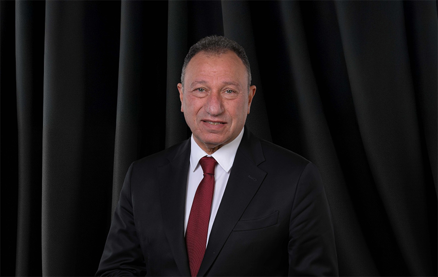 الخطيب يهنئ «رجال طائرة الأهلي» بالتتويج بكأس مضر والرباعية المحلية