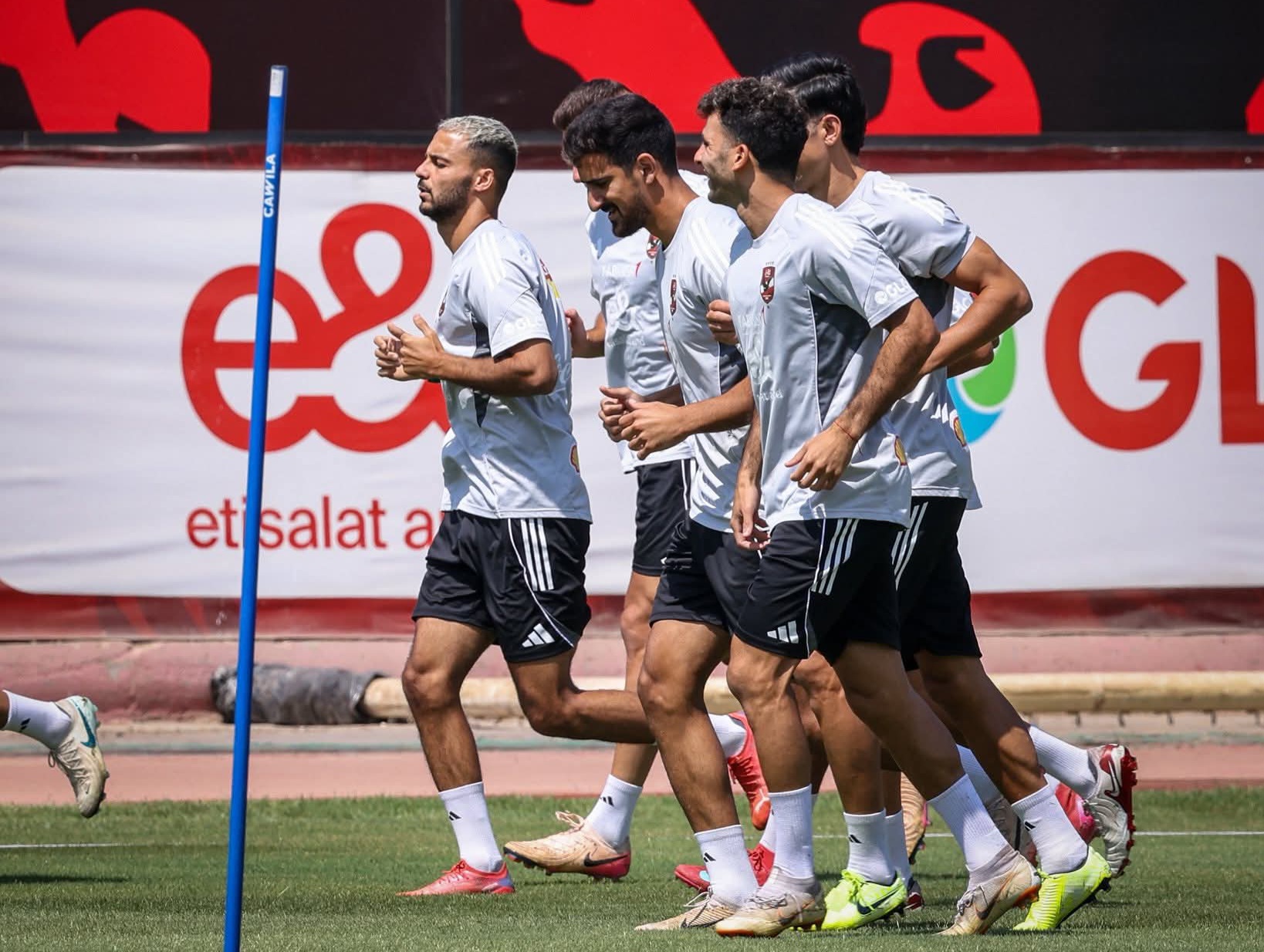 L’équipe poursuit son entraînement en préparation du match contre Modern Sport