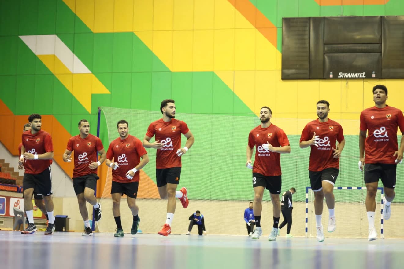 «رجال يد الأهلي» يواجه القناة في الدوري اليوم