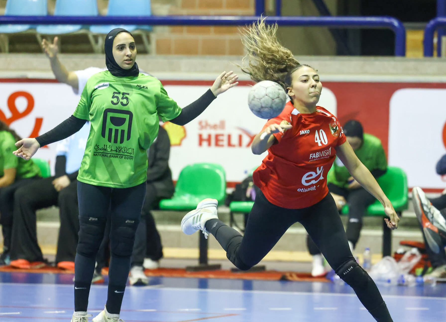 «سيدات يد الأهلي» يفوز على البنك الأهلي في بطولة الدوري