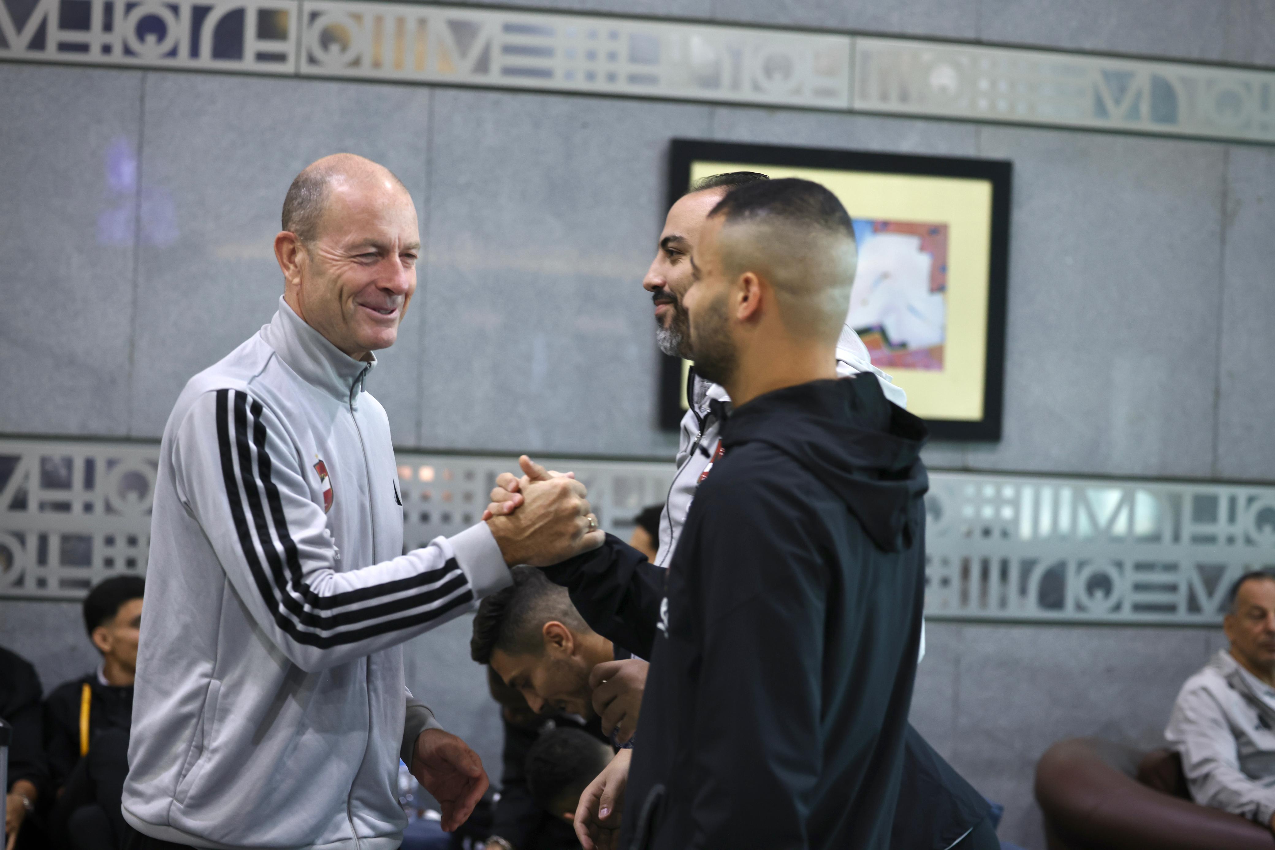 دوري أبطال إفريقيا| لاعبو الأهلي يتوافدون على مطار القاهرة استعدادًا للسفر إلى المغرب