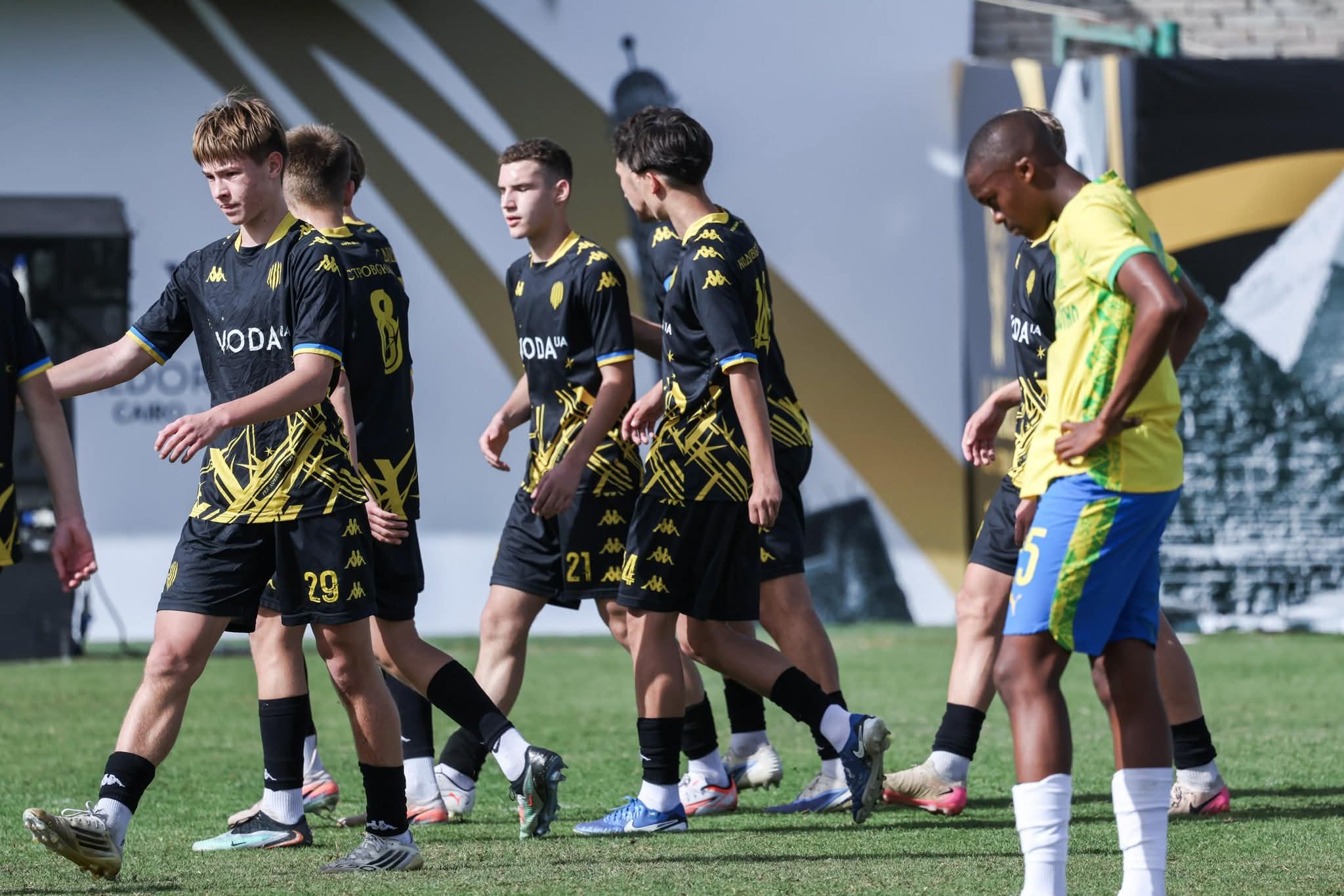 بطولة الأهلي الدولية| روخ لفيف يتأهل إلى النهائي بثلاثية أمام صن داونز