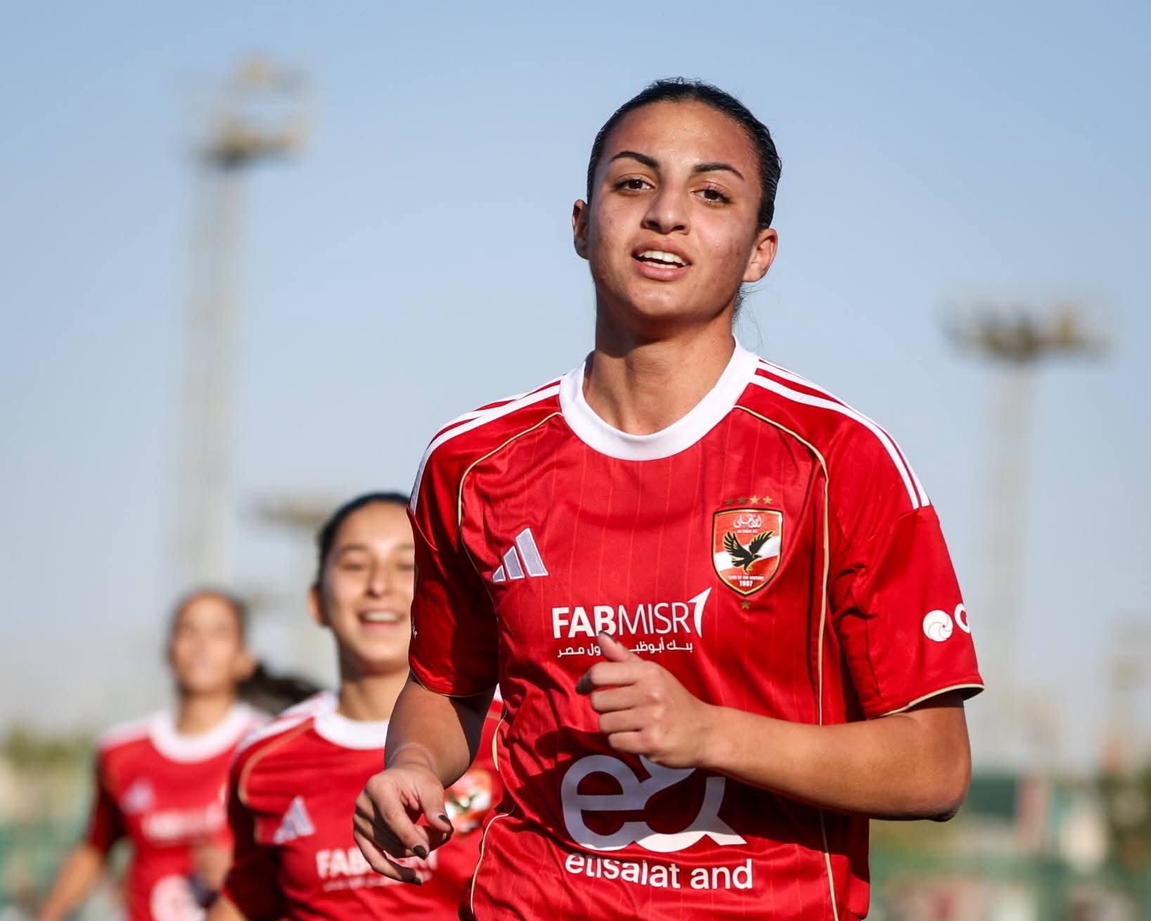 كرة القدم النسائية| الأهلي يواجه بيراميدز في بطولة الدوري