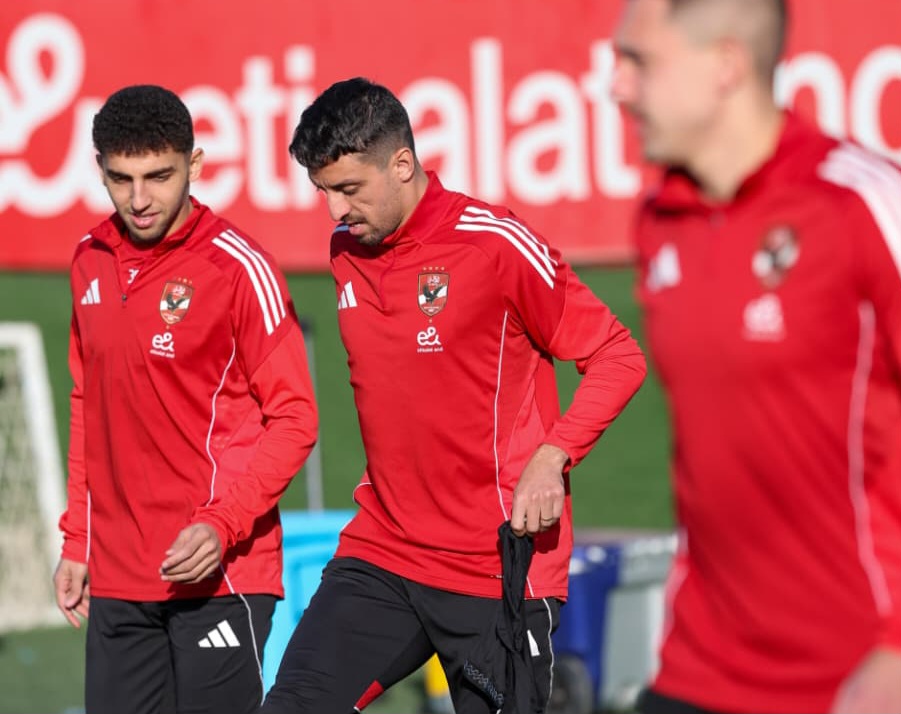 مران الأهلي| طاهر يتعافى من آلام الركبة وينتظم في التدريبات