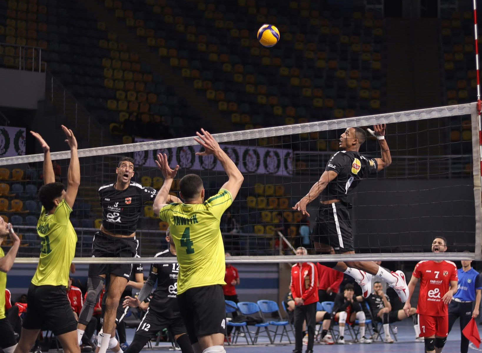 ‎«رجال طائرة الأهلي» يواجه الزمالك في نهائي كأس مصر