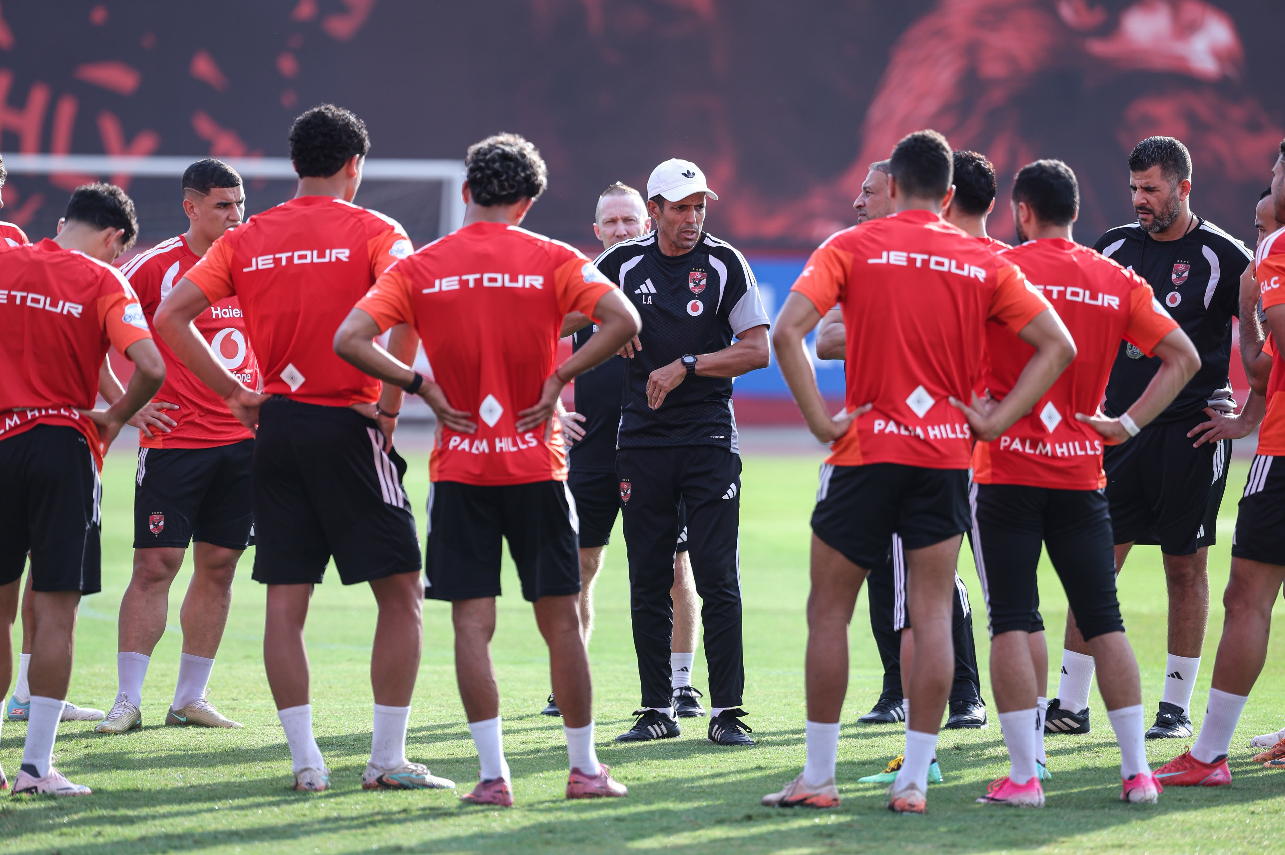 عموتة يخطط لإشراك مواهب الأهلي في كأس عاصمة مصر