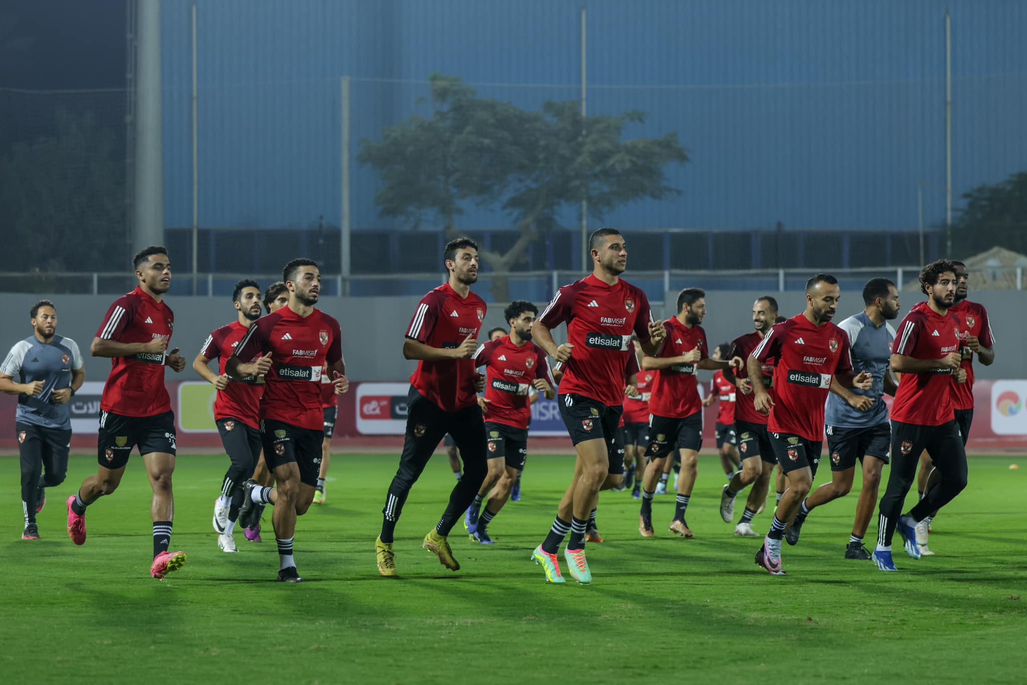 الدوري الممتاز| تفاصيل مران الأهلي قبل مباراة المقاولون العرب