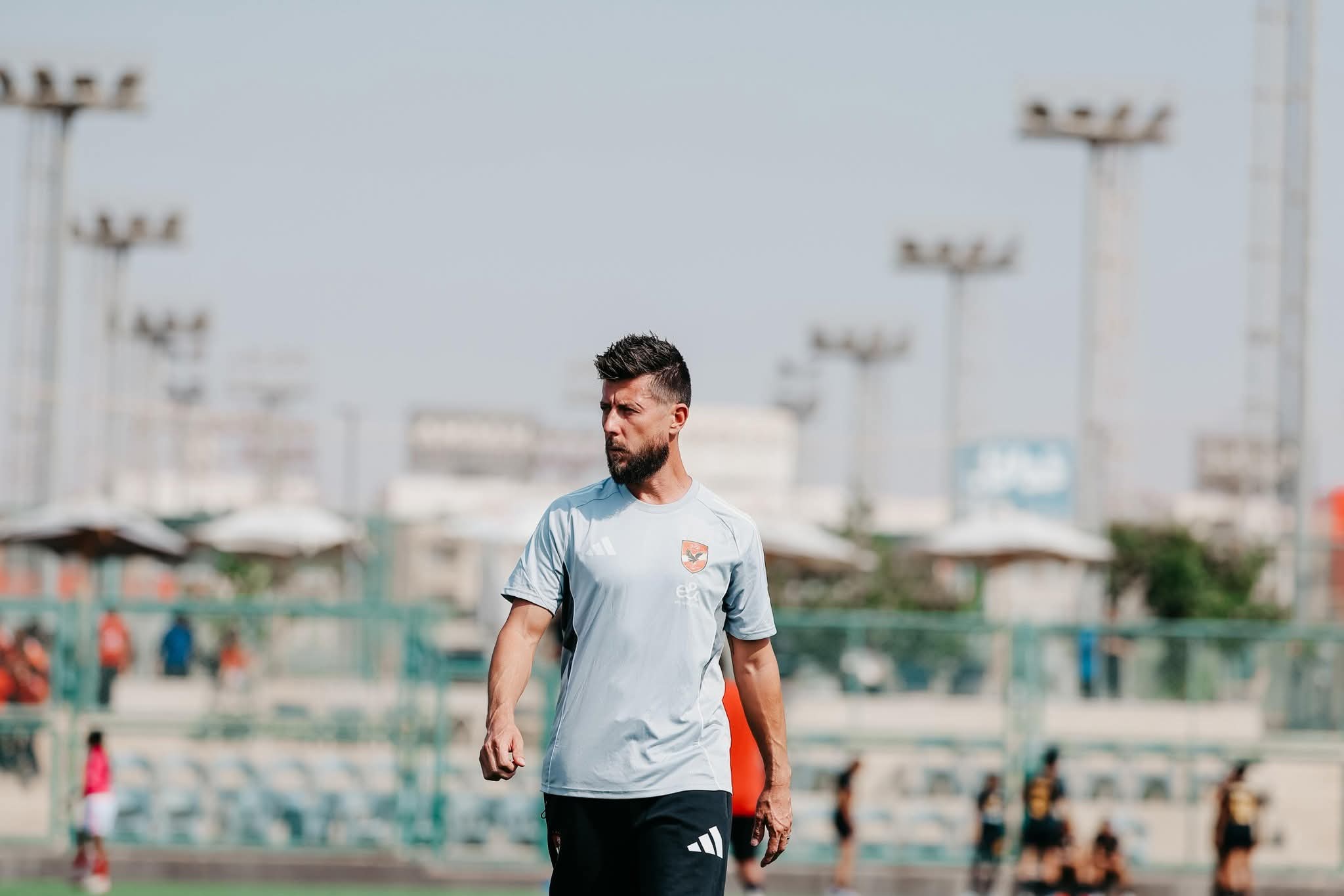 كرة الأهلي النسائية| «لوبوف» يعلن تشكيل الفريق لمباراة البنك في الدوري