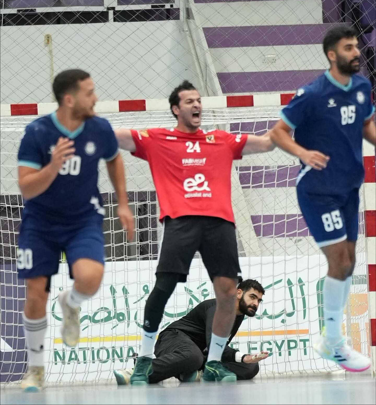 رجال يد الأهلي| إبراهيم المصري: توجنا بالسوبر المصري عن جدارة واستحقاق