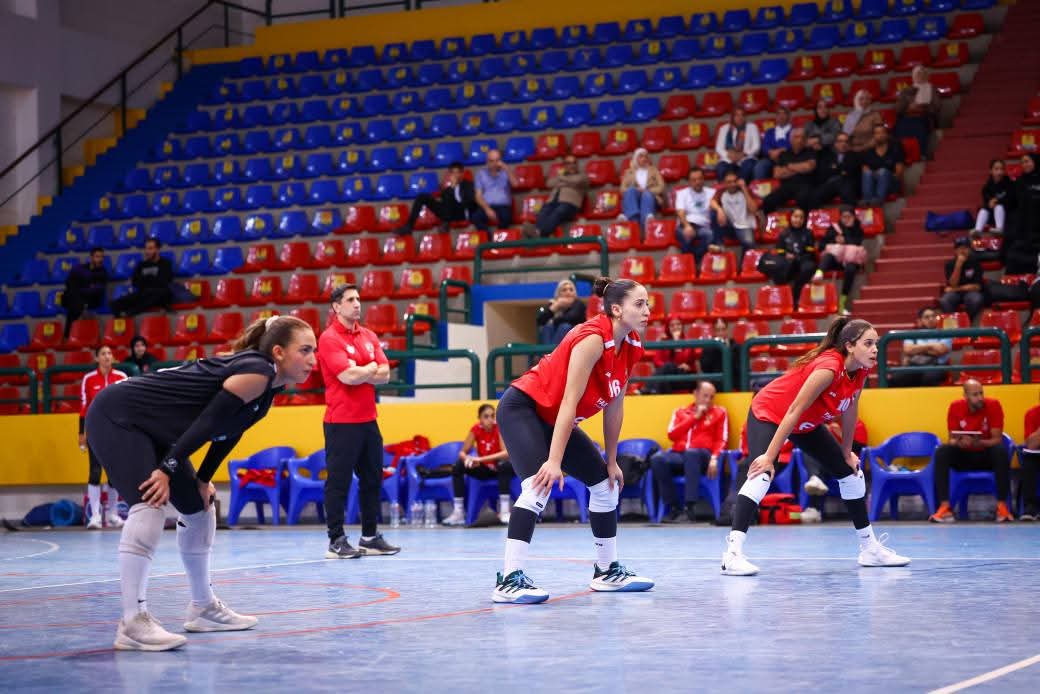 «سيدات طائرة الأهلي» يواجه العبور في بطولة دوري المرتبط