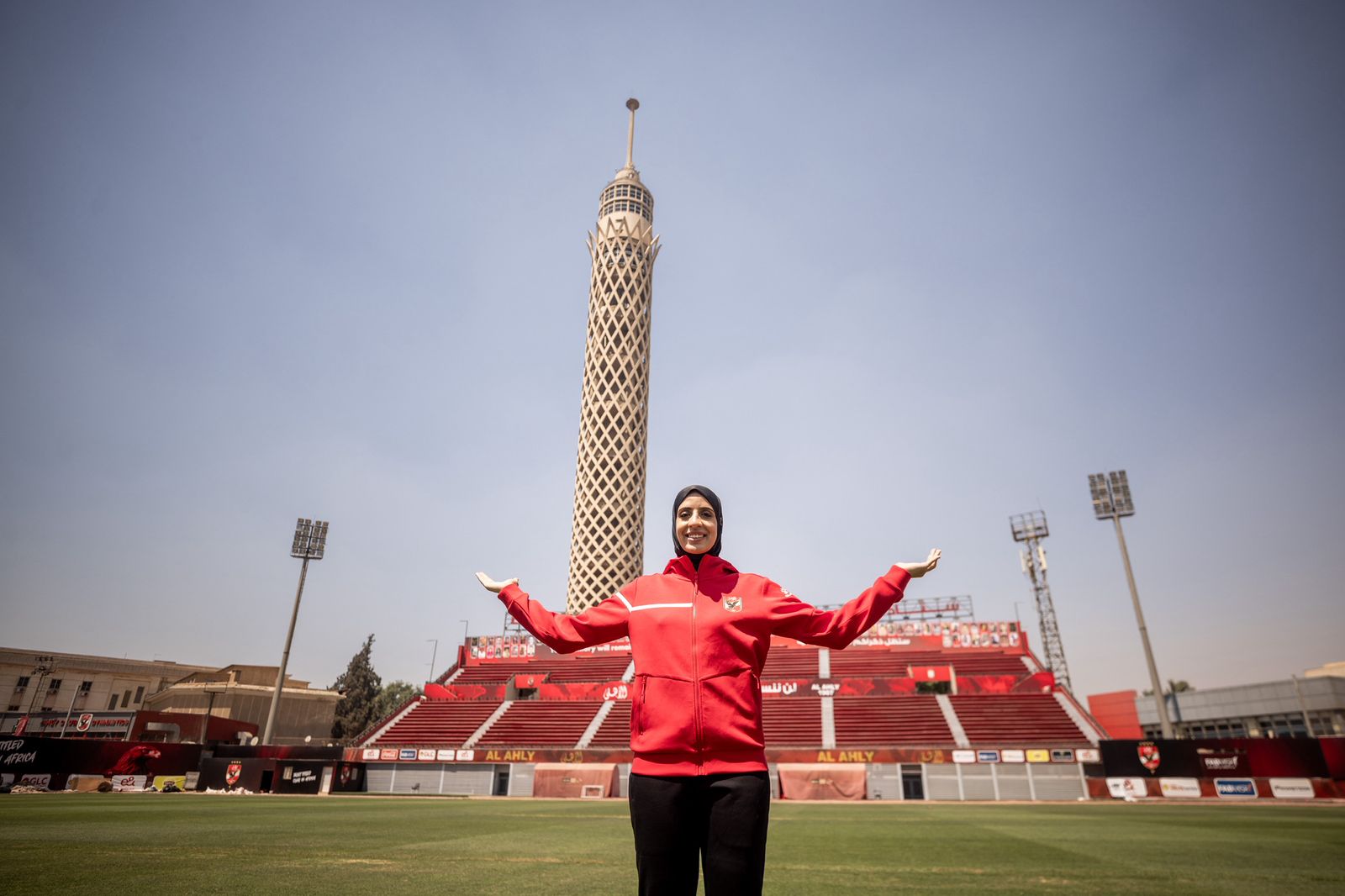 الأهلي يعلن التعاقد مع فريال أشرف