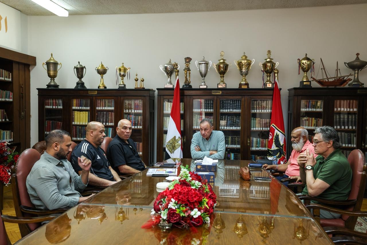 El-Khatib supervise la vision stratégique des joueurs d’Al Ahly