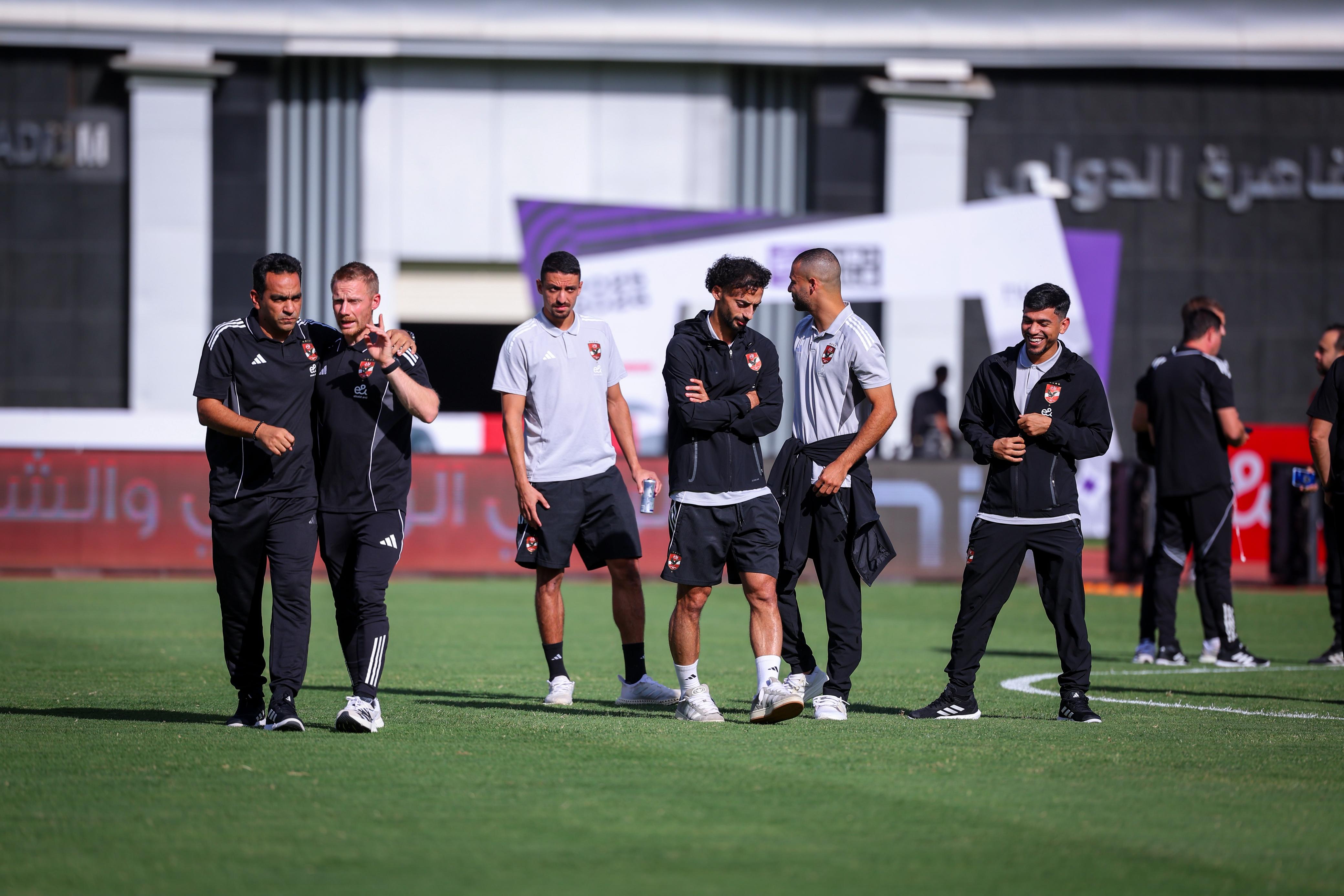 الدوري الممتاز| الأهلي يصل استاد القاهرة