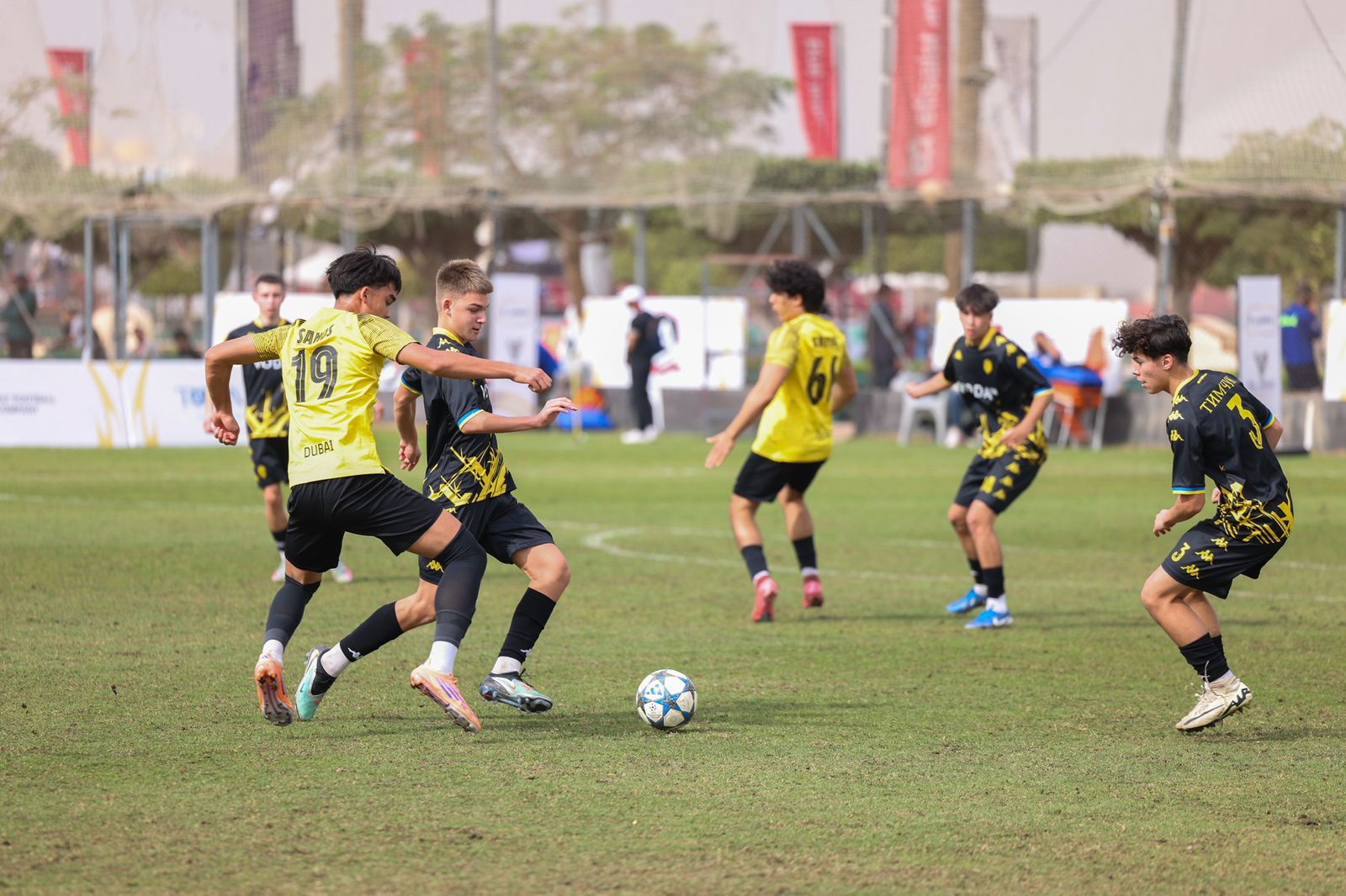 بطولة الأهلي الدولية| تعادل إيجابي بين روخ لفيف وأكاديمية برشلونة