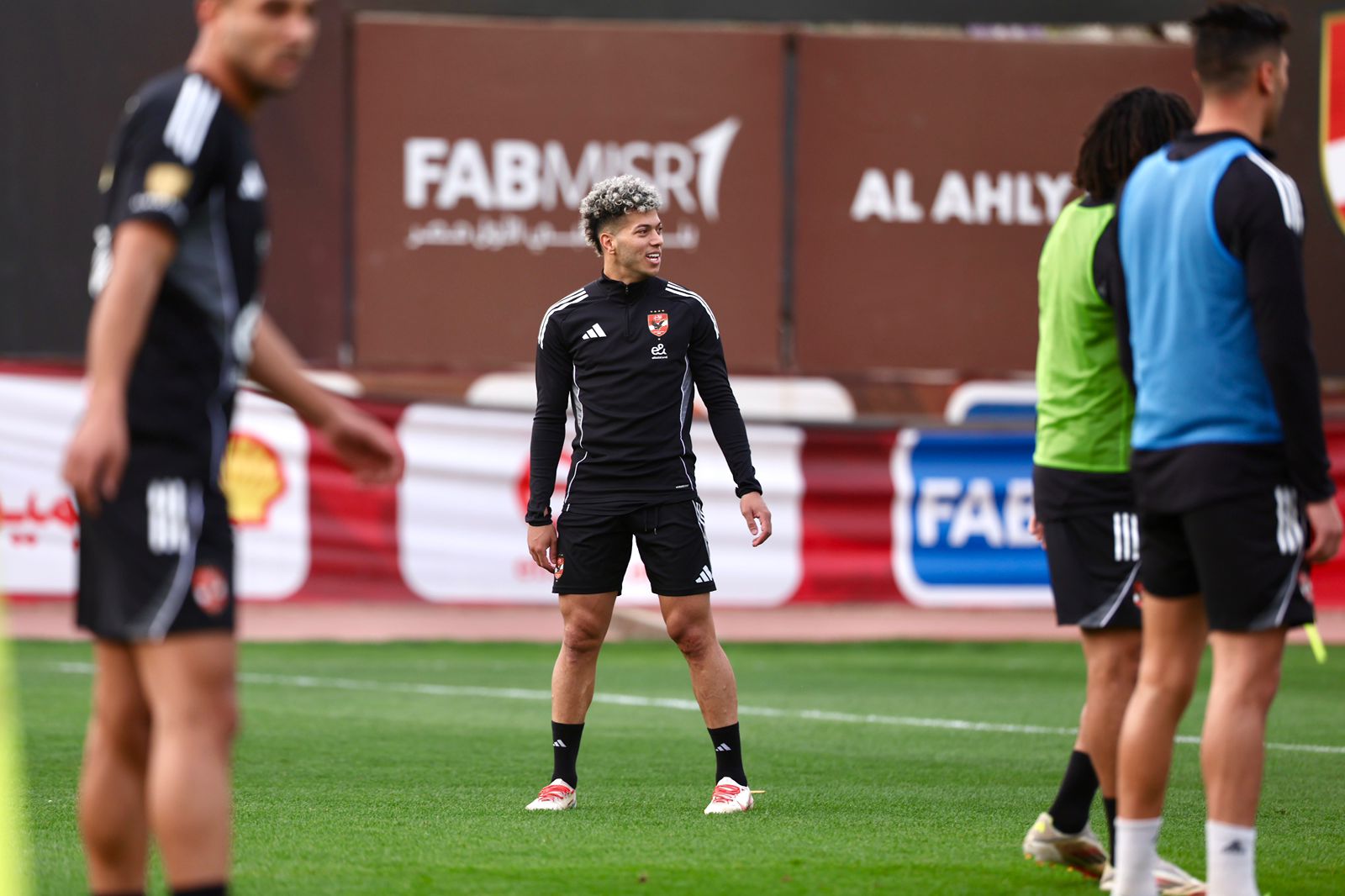 مران الأهلي| إمام عاشور يشارك في التدريبات الجماعية