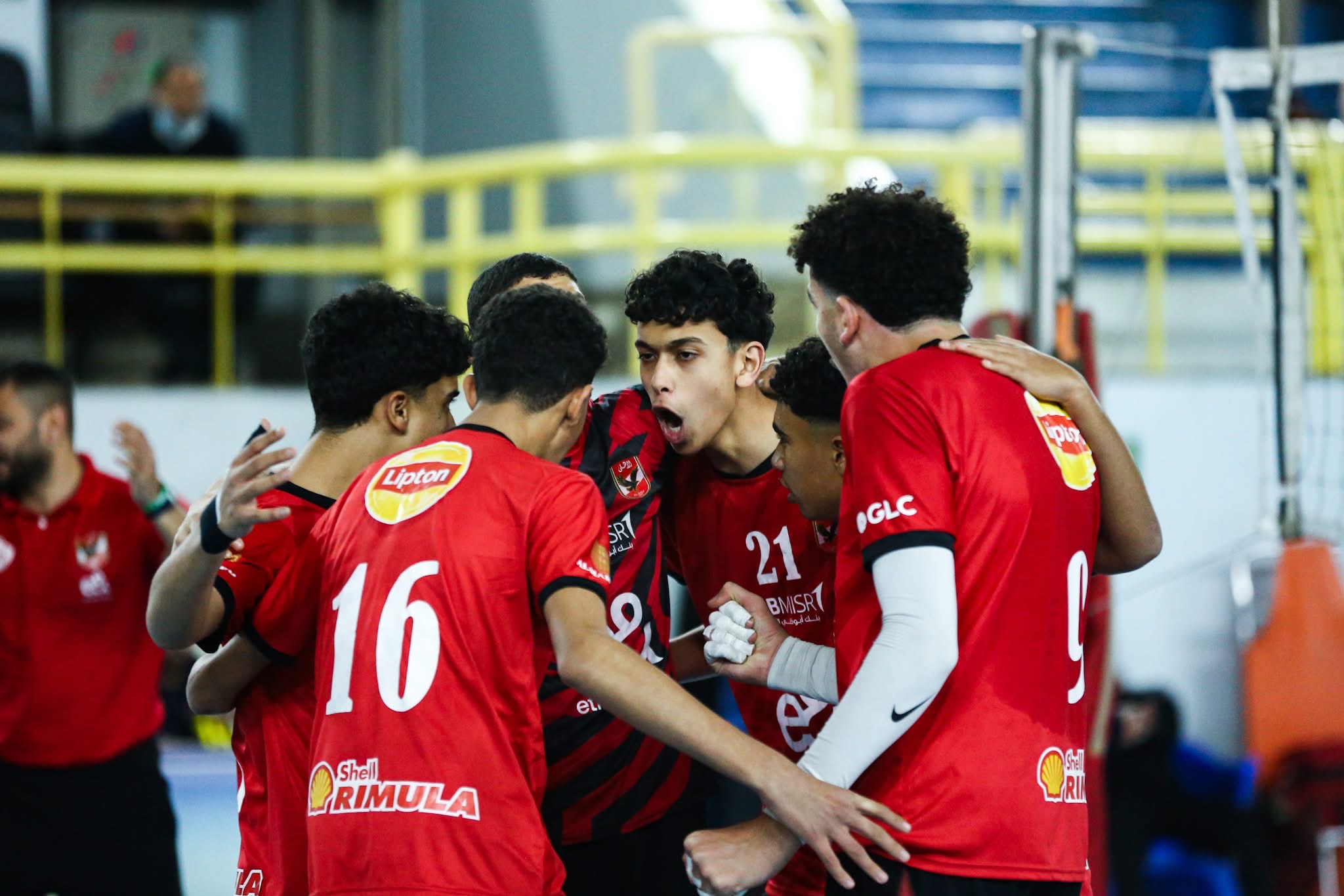 الأهلي يتوج بلقب دوري المرتبط لكرة الطائرة «رجال»