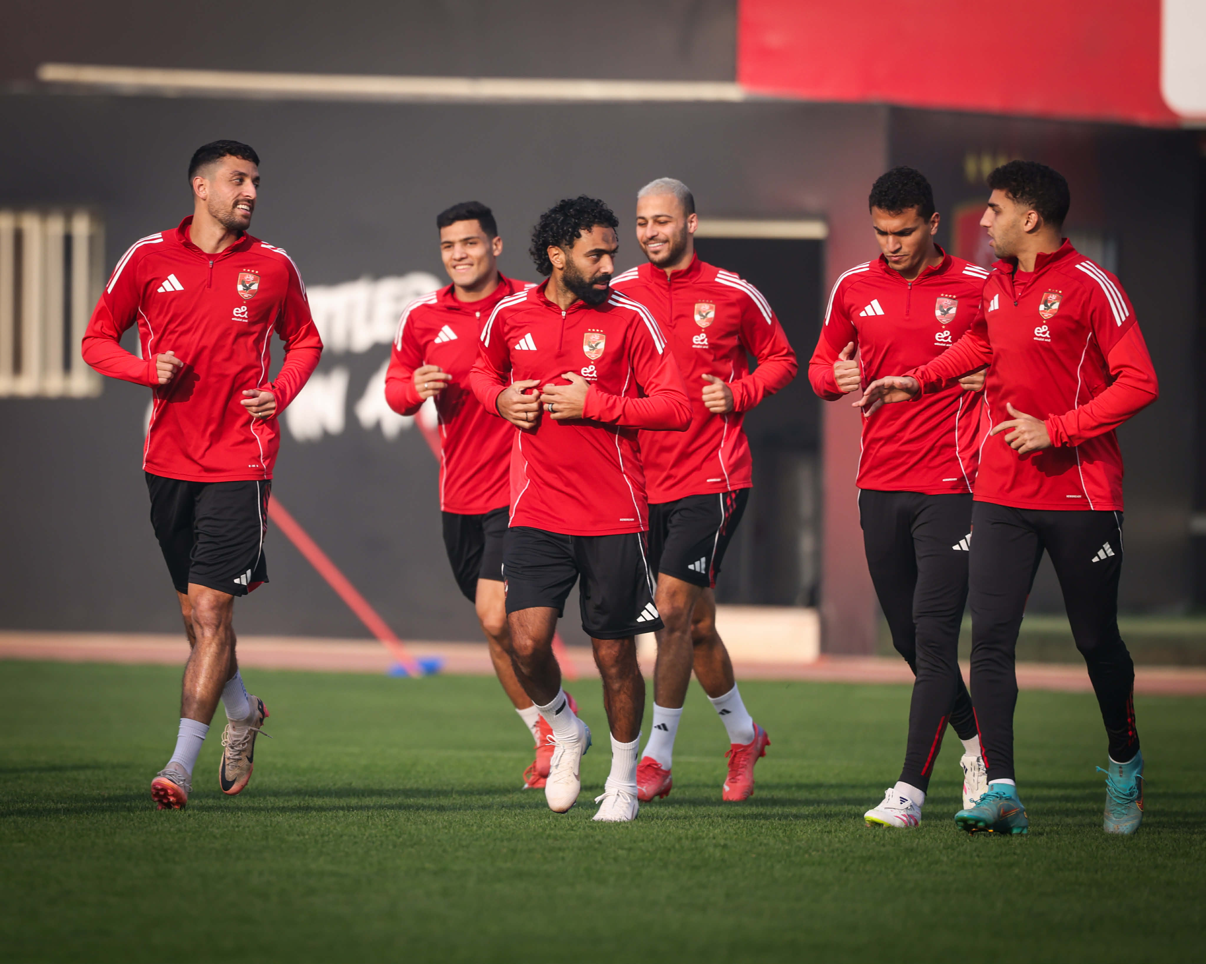 مران الأهلي| الفريق يواصل تدريباته وأفشة يبدأ المشاركة تدريجيًّا