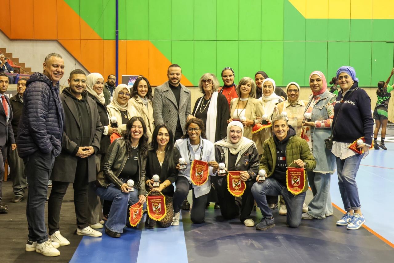 الأهلي يكرم قدامى كرة السلة على هامش منافسات بطولة إفريقيا للسيدات