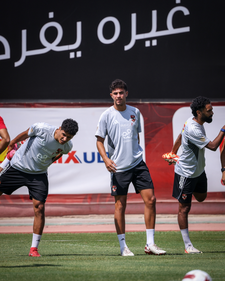 توروب يمنح لاعبي الأهلي الغائبين عن رحلة المغرب راحة