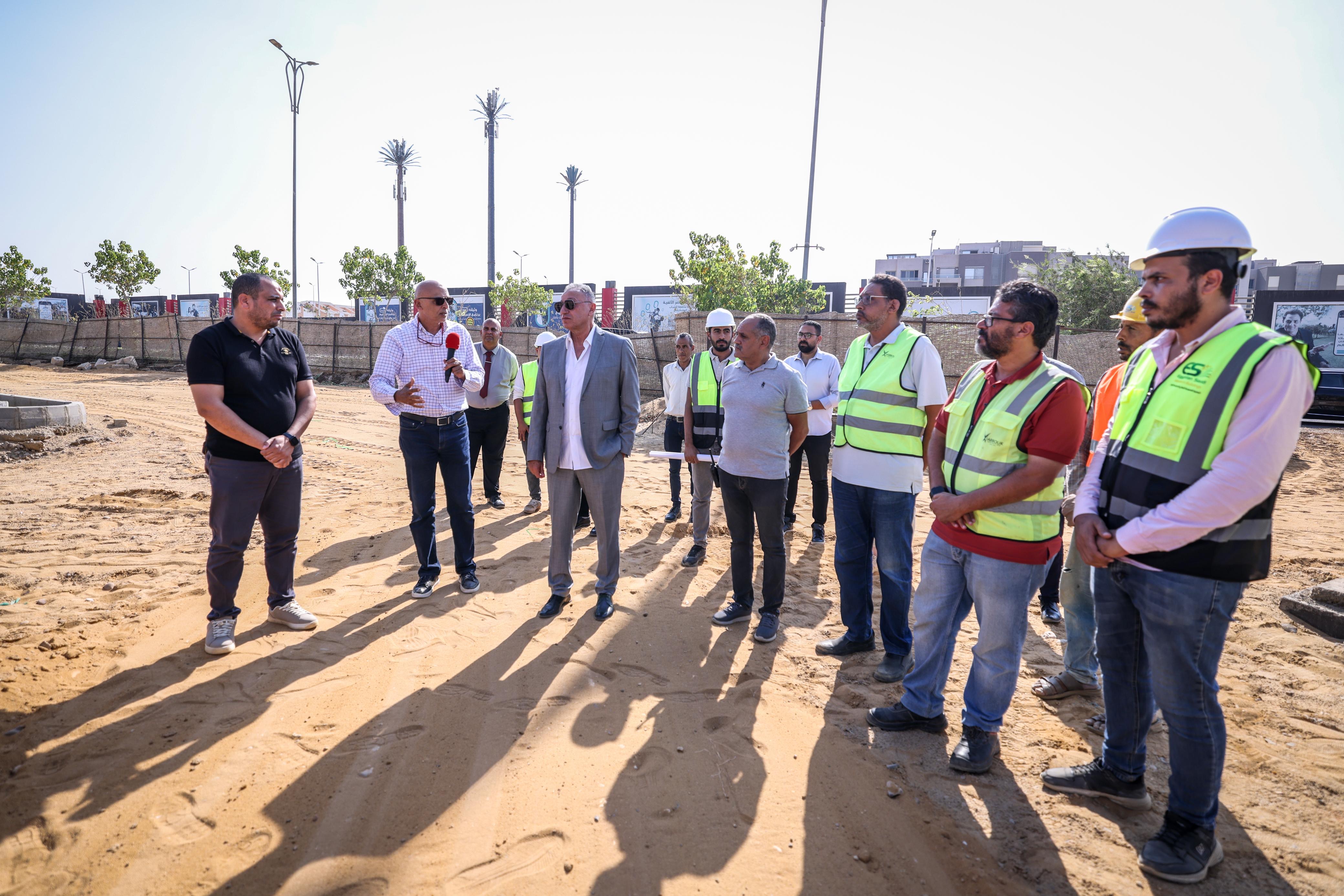El Khatib inspects swimming complex work at New Cairo branch